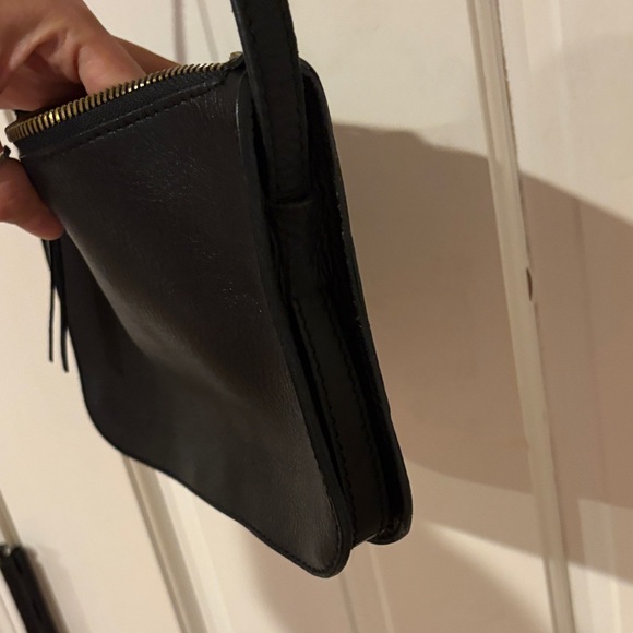 Madewell Black Leather Shoulder Bag - Picture 3 of 5